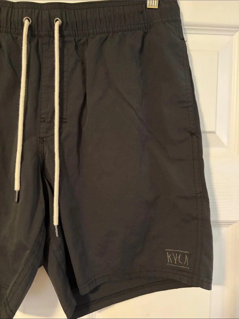RVCA Black Boardshorts with Back Pocket - Picture 5 of 7